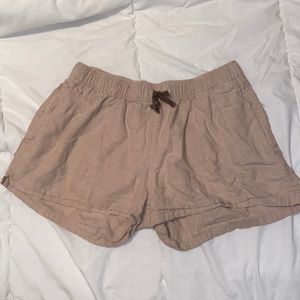 Patagonia tan shorts with pockets - EUC